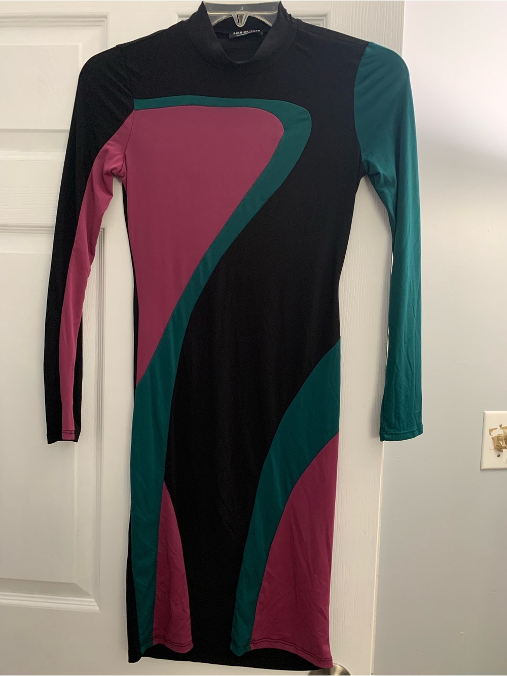 Fashion Nova Black, Teal & Magenta Colorblock Long Sleeve Dress